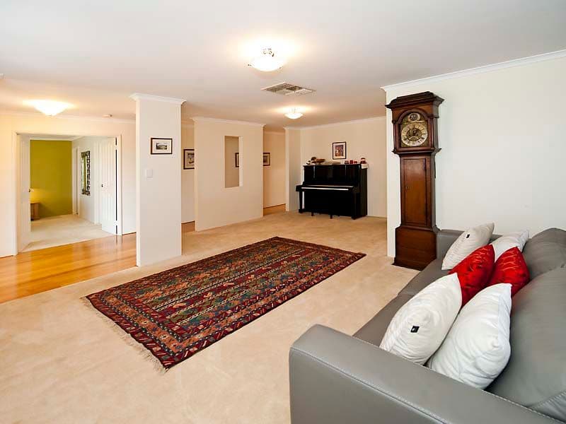 38 Kingsland Loop, CANNING VALE WA 6155, Canning Vale - Thumbnail 2