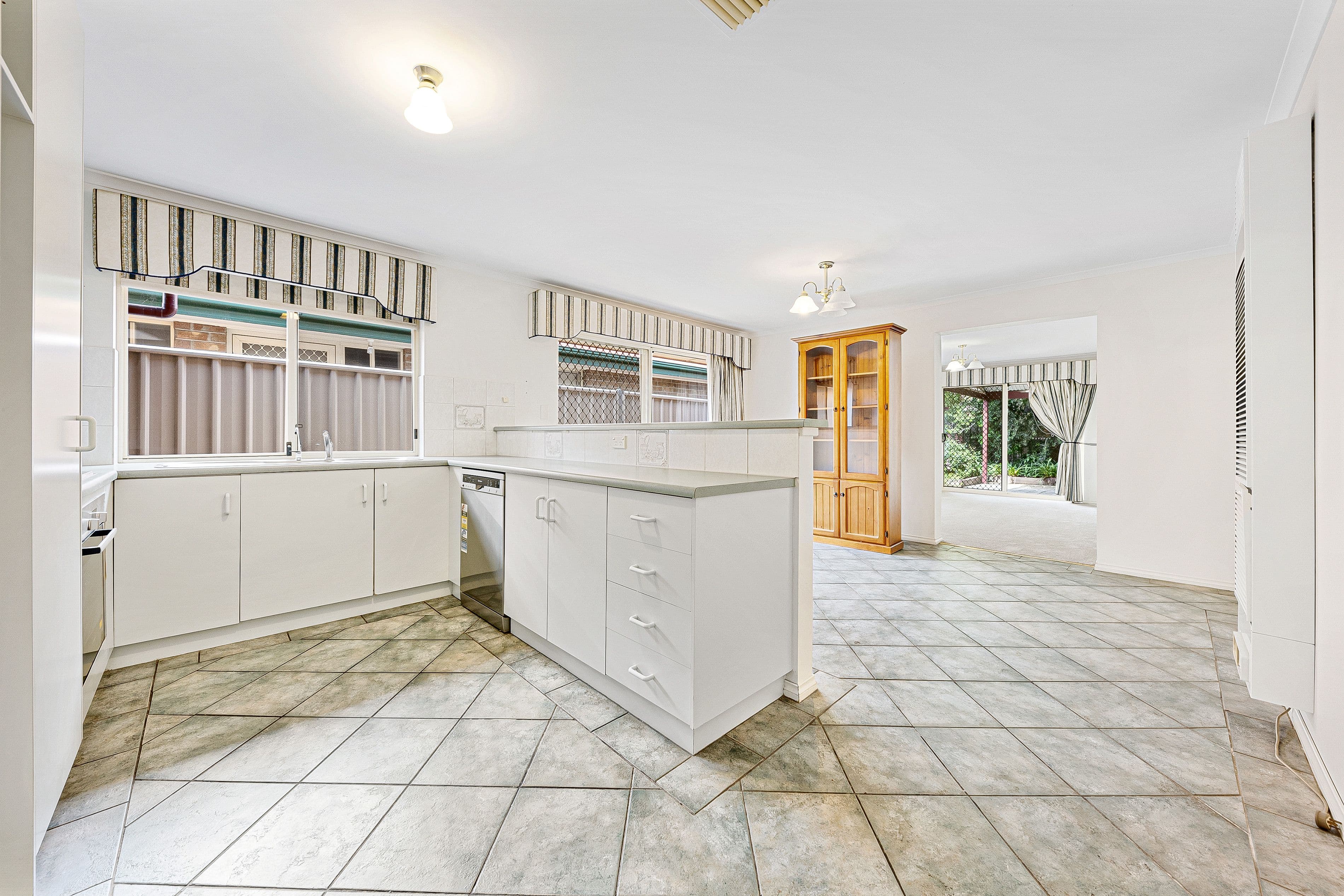 18 Farnborough Street, Oakden SA 5086, Oakden - Thumbnail 5