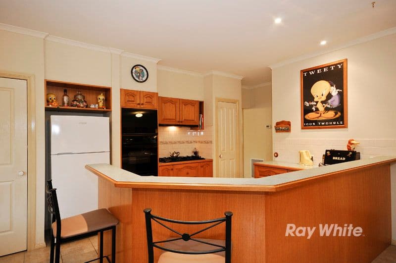 20 Meridian Parade, WANTIRNA SOUTH VIC 3152, Wantirna South - Thumbnail 2