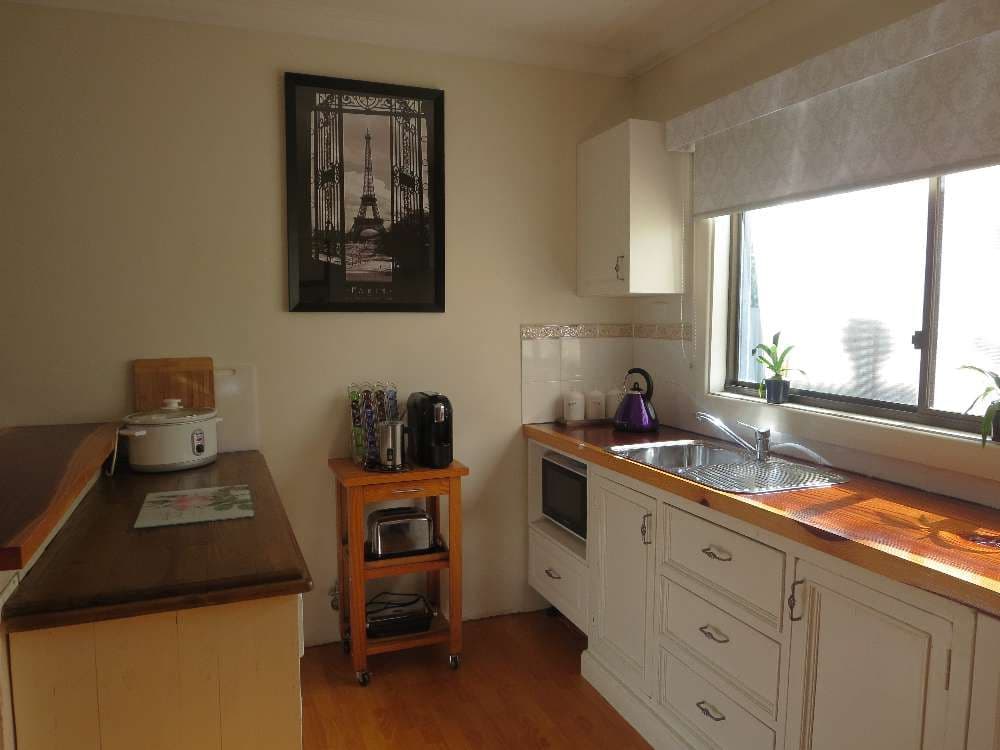 334 Macauley Street, Albury NSW 2640, South Albury - Thumbnail 2