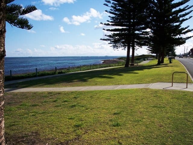 13 Coral Road, SAFETY BAY WA 6169, Safety Bay - Thumbnail 2
