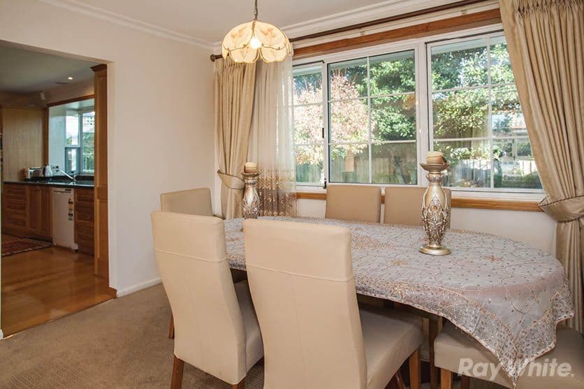 25 Boronia Drive, Glen Waverley VIC 3150, Glen Waverley - Thumbnail 3