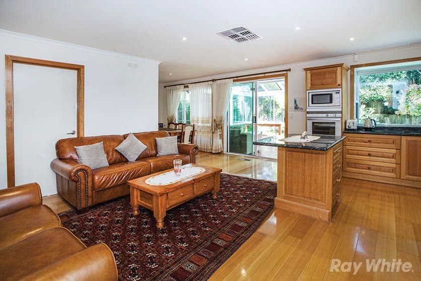 25 Boronia Drive, Glen Waverley VIC 3150, Glen Waverley - Thumbnail 5