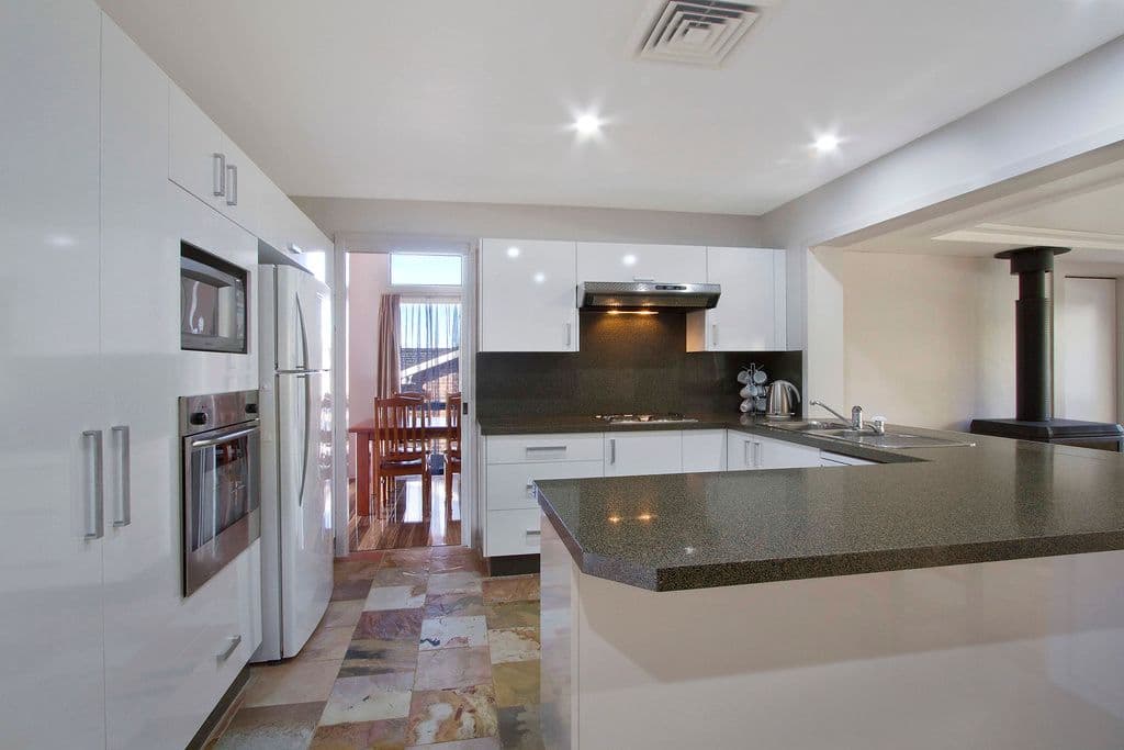 27 Pamela Crescent, BOWEN MOUNTAIN NSW 2753, Bowen Mountain - Thumbnail 8