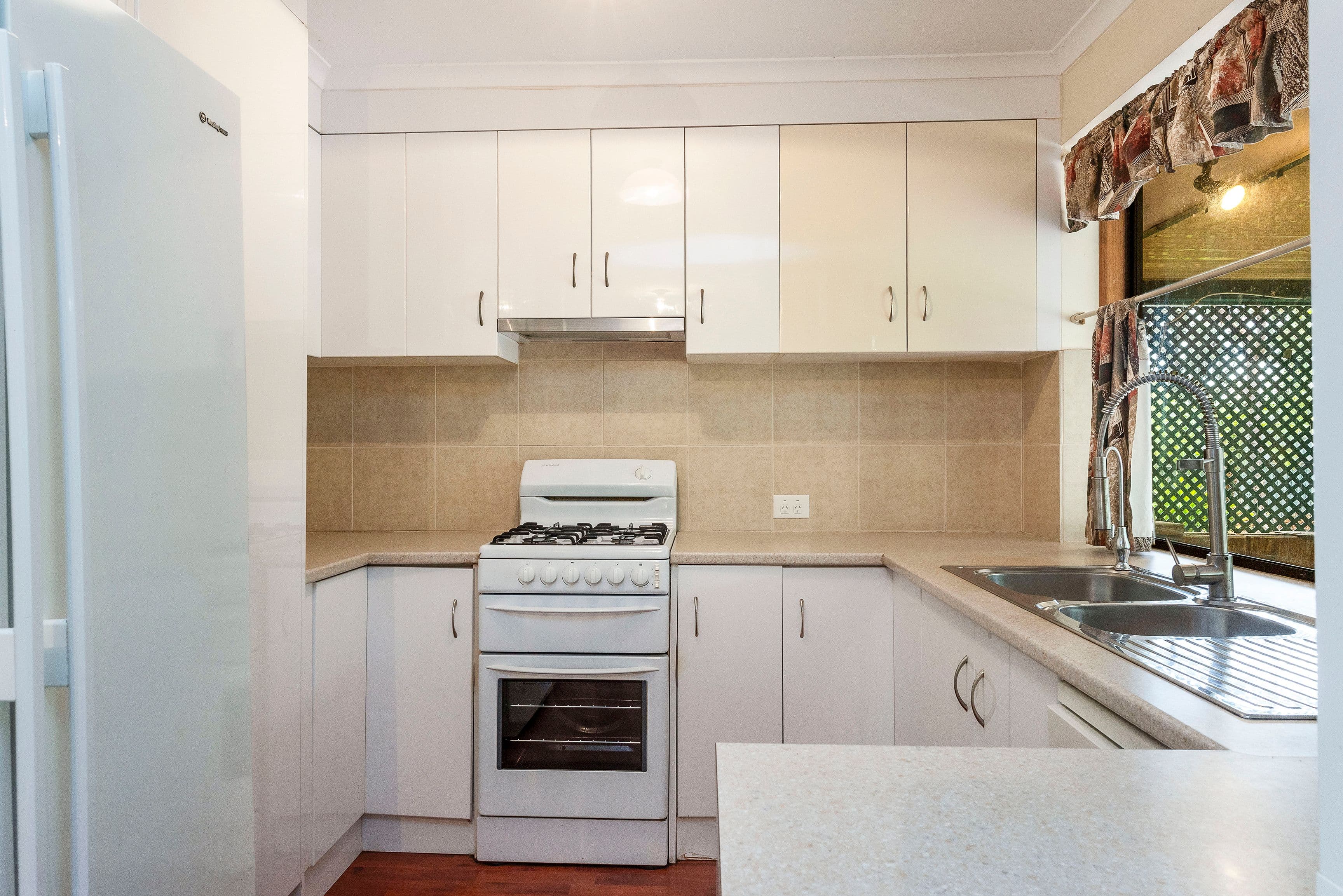 19 Saywell Crescent, Salisbury North SA 5108, Salisbury North - Thumbnail 4