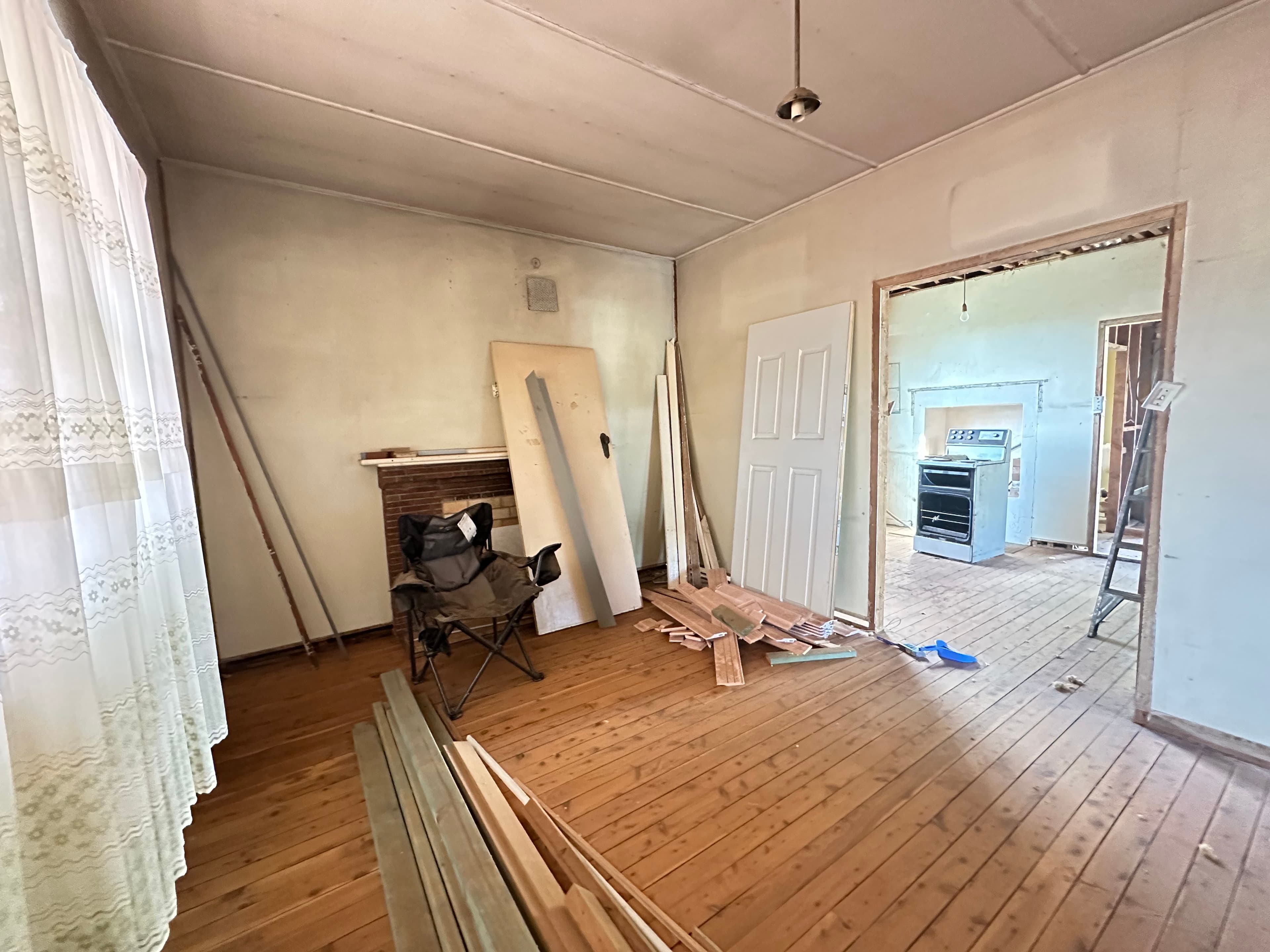 33 Caswell Street, Peak Hill NSW 2869, Peak Hill - Thumbnail 4