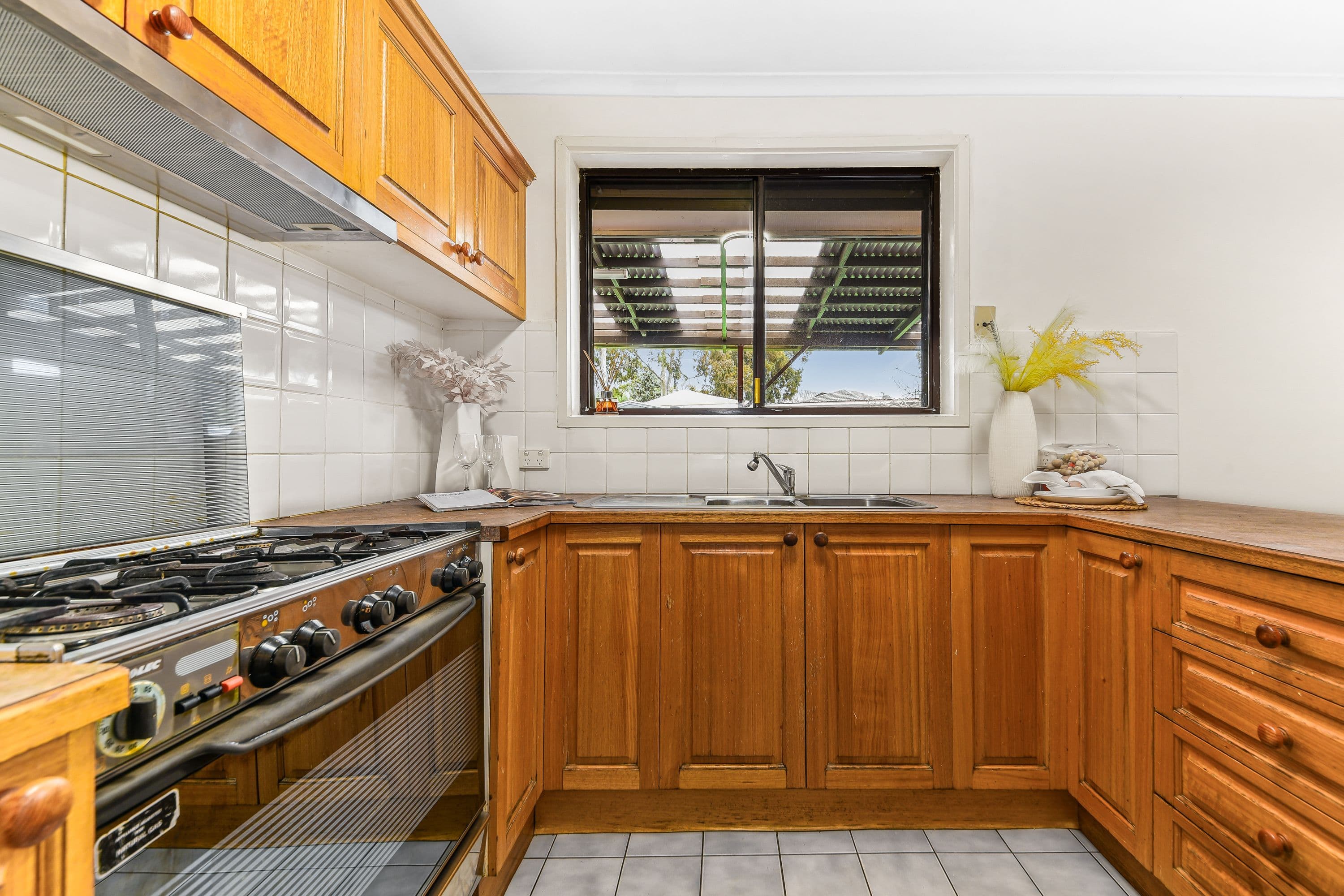 12 Ernest Street, Bayswater VIC 3153, Bayswater - Thumbnail 5