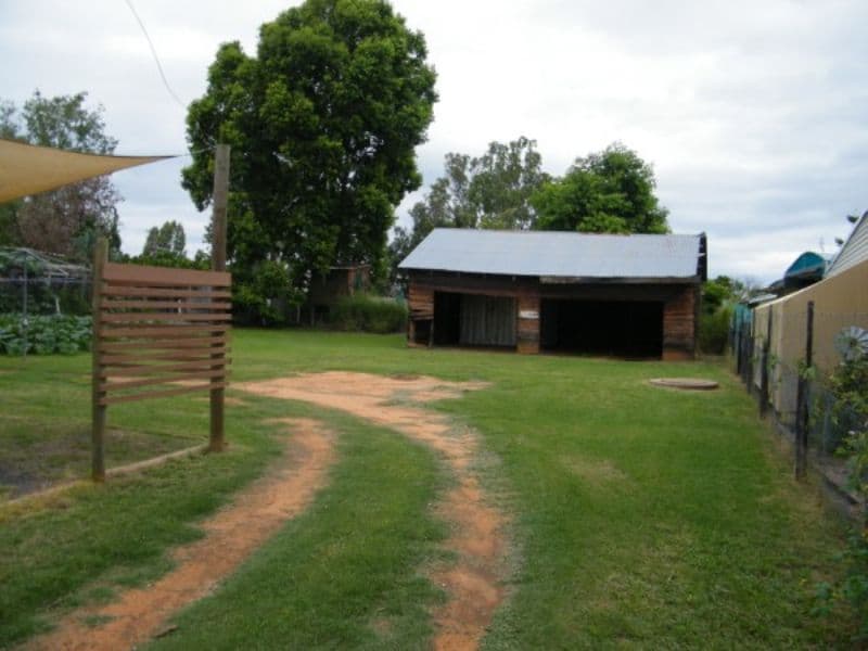 8  Castle Street, CHINCHILLA QLD 4413, Chinchilla - Thumbnail 4