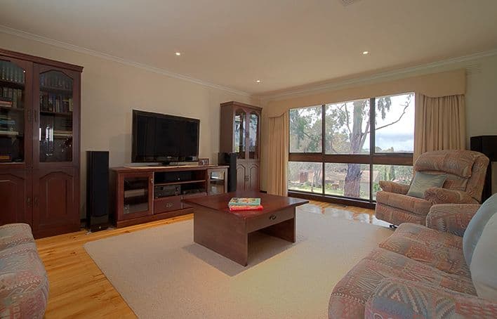 61 Tallow Wood Drive, GREENSBOROUGH VIC 3088, Greensborough - Thumbnail 3