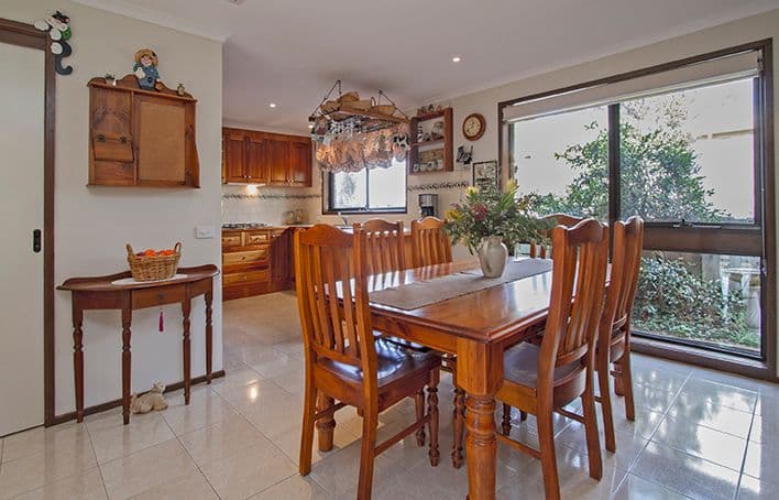 61 Tallow Wood Drive, GREENSBOROUGH VIC 3088, Greensborough - Thumbnail 6