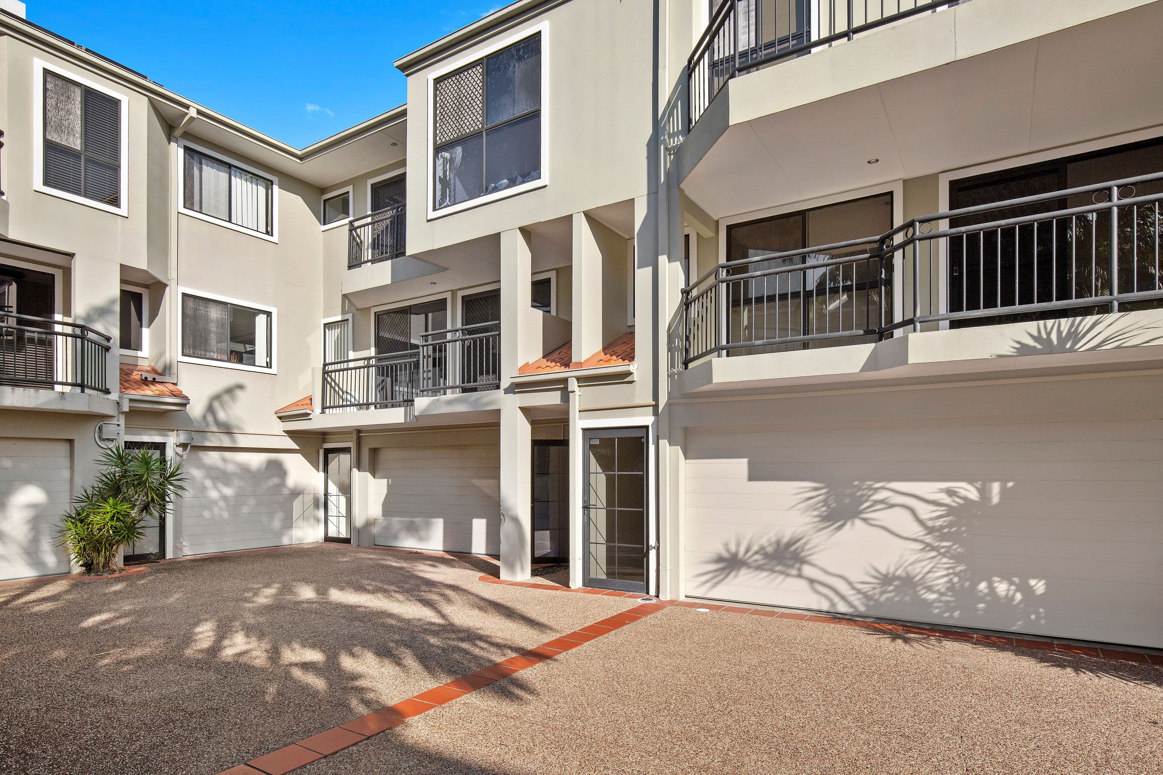 37 Brighton Street, Biggera Waters QLD 4216, Biggera Waters - Thumbnail 8