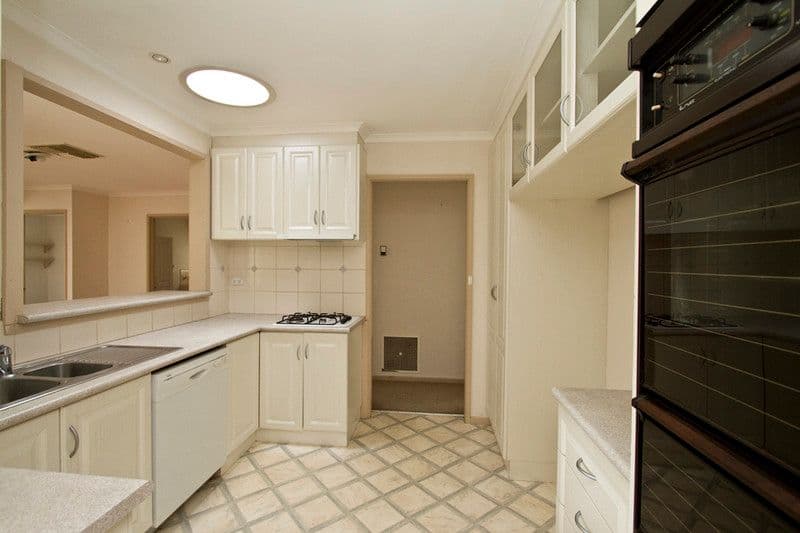 2 Barkala Close, GREENSBOROUGH VIC 3088, Greensborough - Thumbnail 6