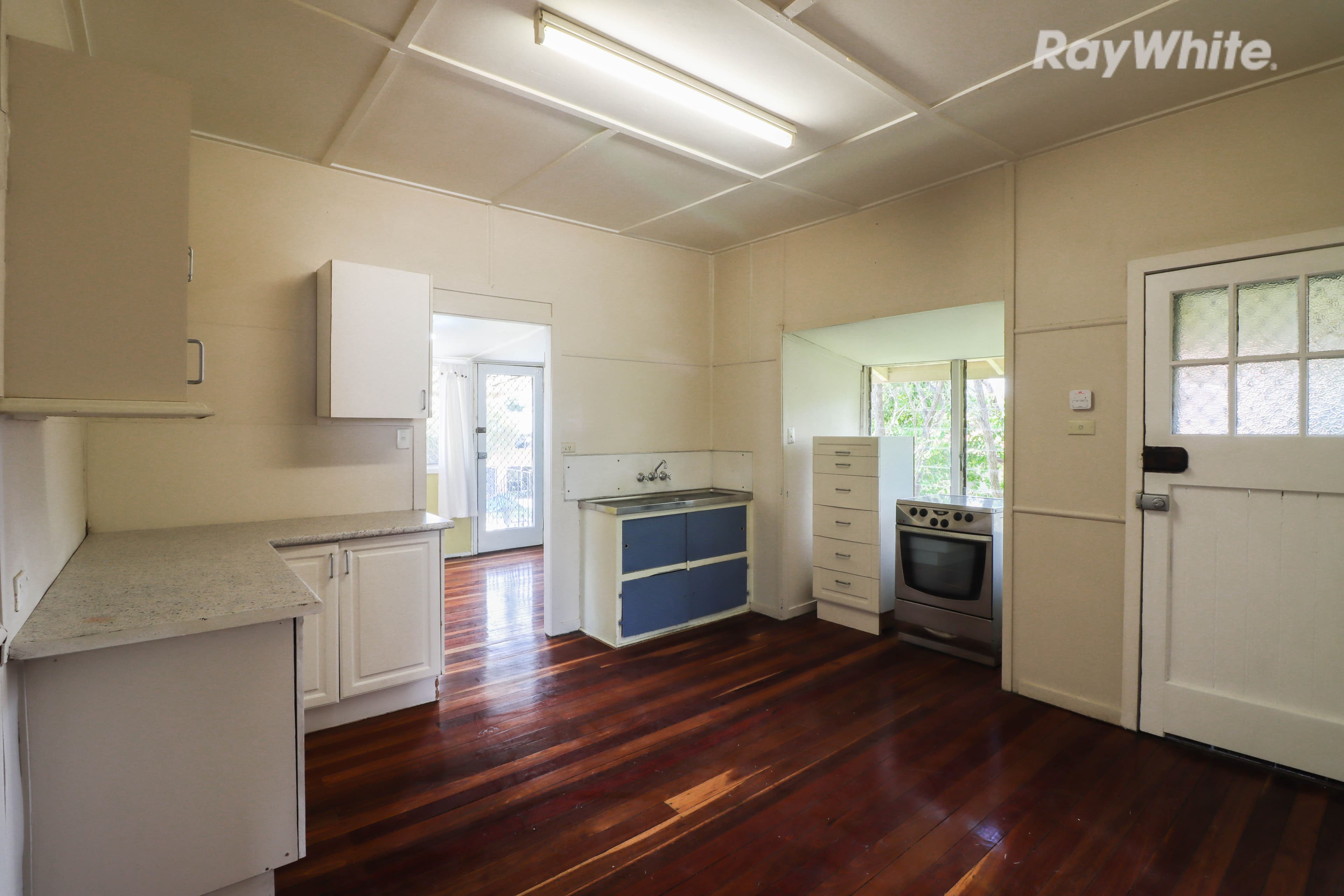 46 Bird Street, Bundamba QLD 4304, Bundamba - Thumbnail 7
