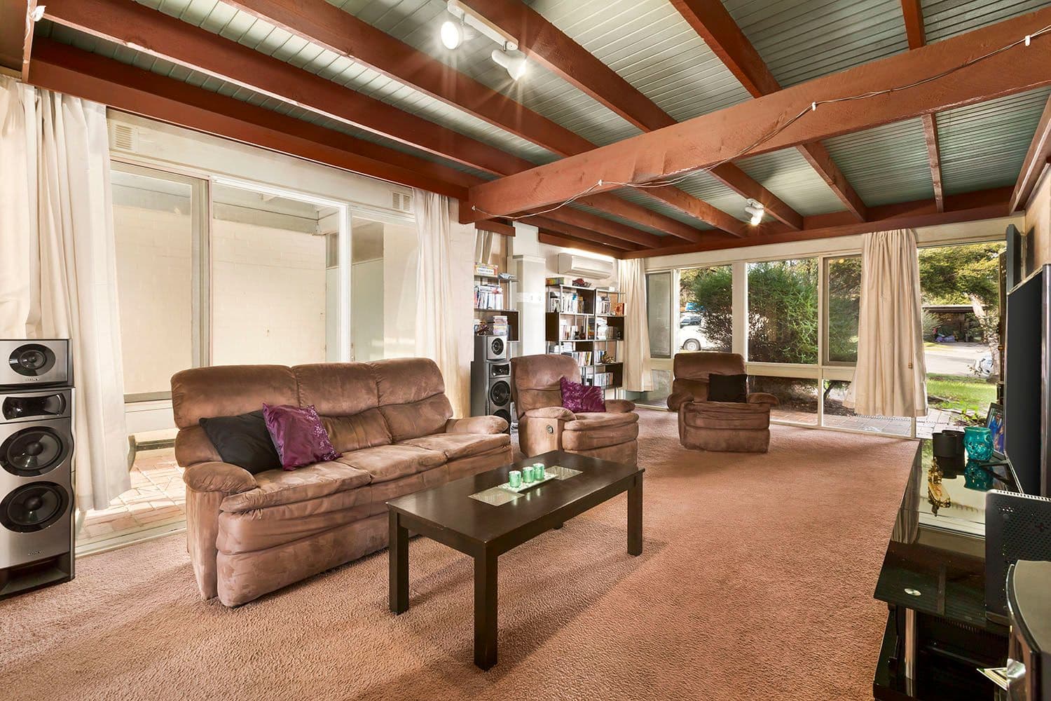9 Shalimar Court, Vermont South VIC 3133, Vermont South - Thumbnail 2