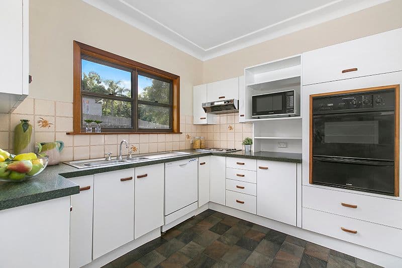 15 Playfair Road, North Curl Curl NSW 2099, North Curl Curl - Thumbnail 5
