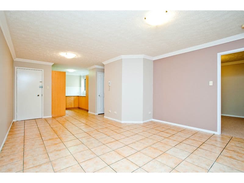 34 Rise Street, MOUNT GRAVATT EAST QLD 4122, Mount Gravatt East - Thumbnail 4