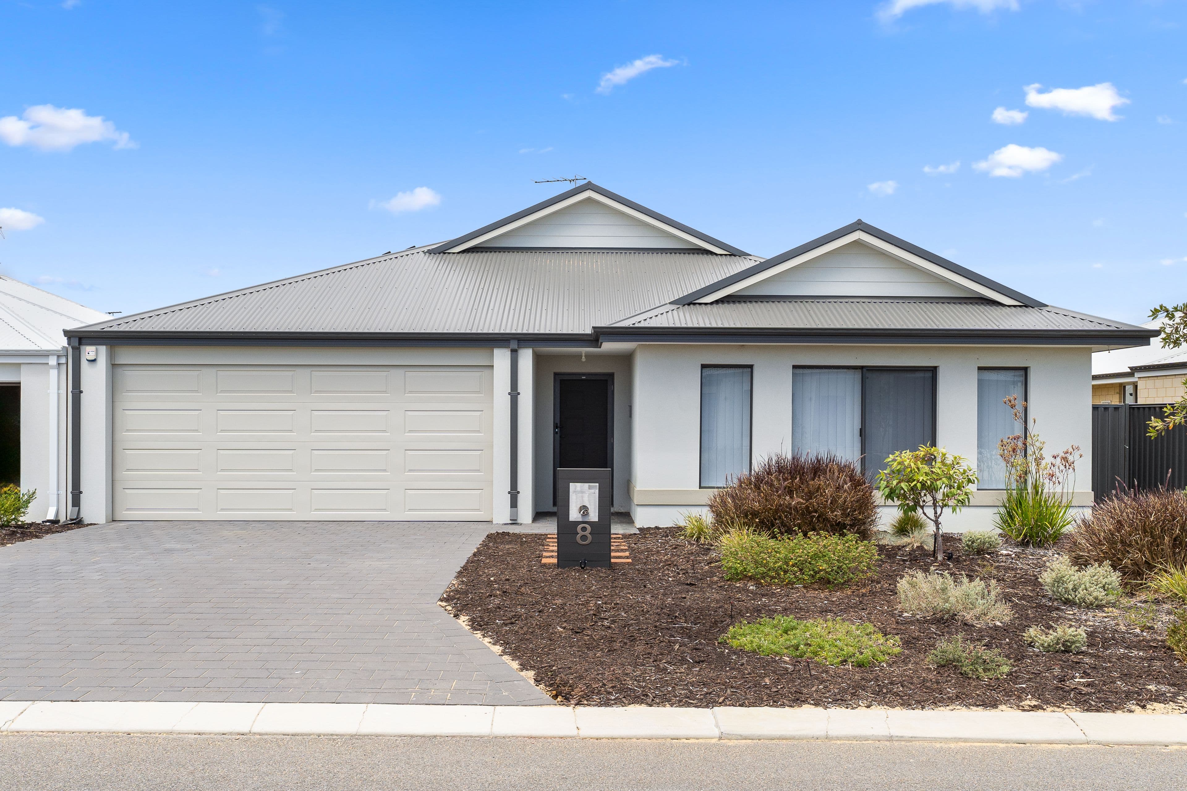 8 Nordend Road, Lakelands WA 6180, Lakelands - Image 1