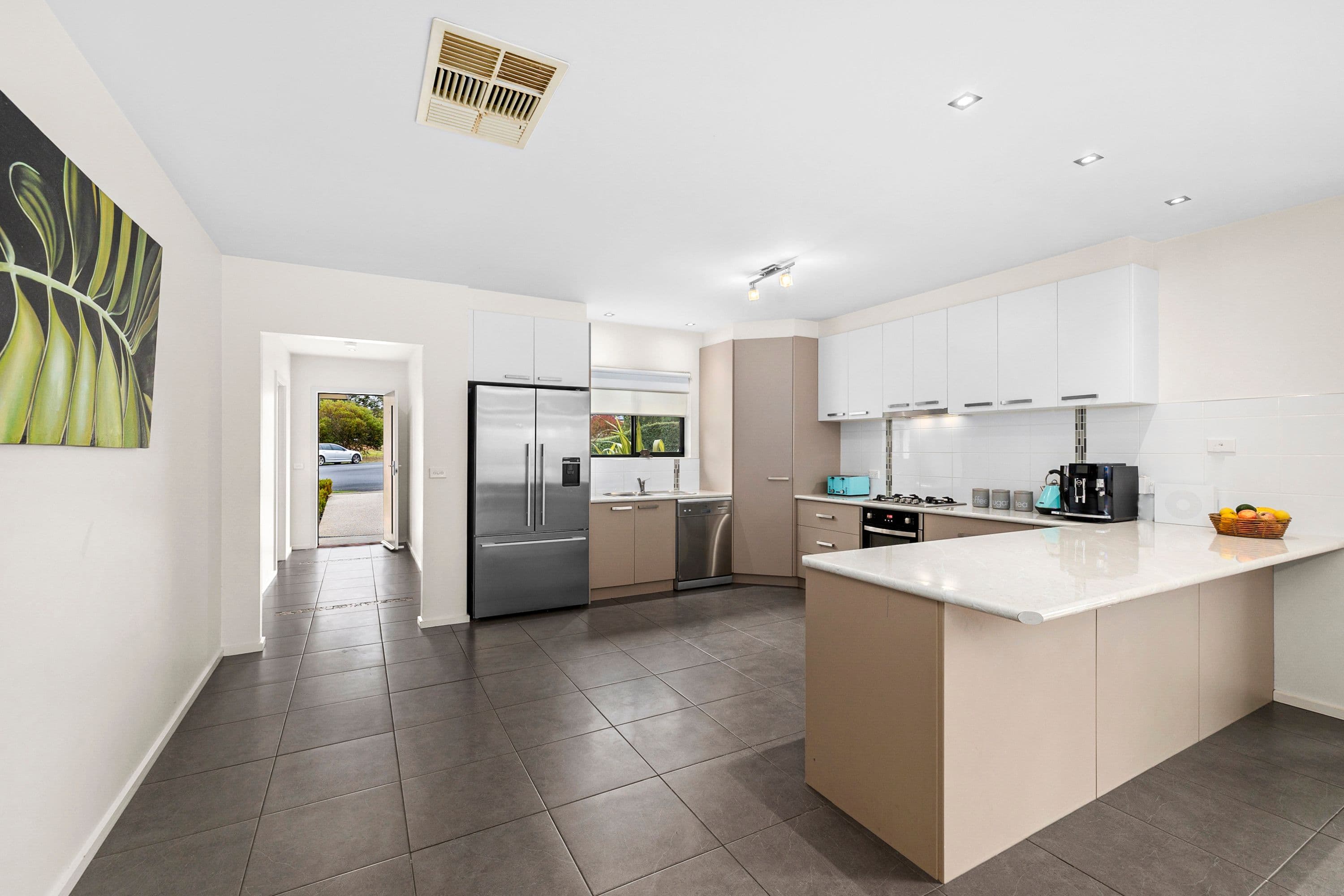 15 Glastonbury Place, Ararat VIC 3377, Ararat - Thumbnail 3