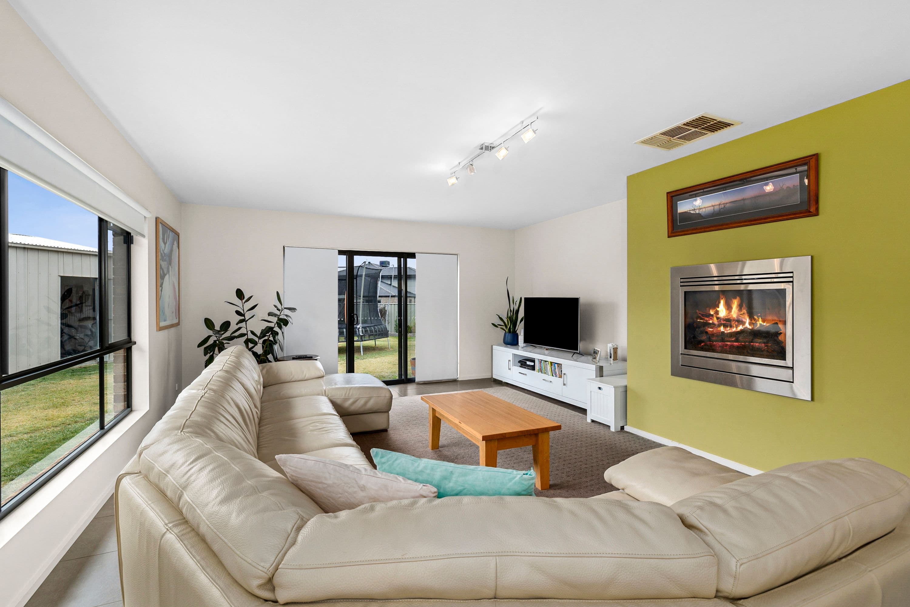 15 Glastonbury Place, Ararat VIC 3377, Ararat - Thumbnail 6