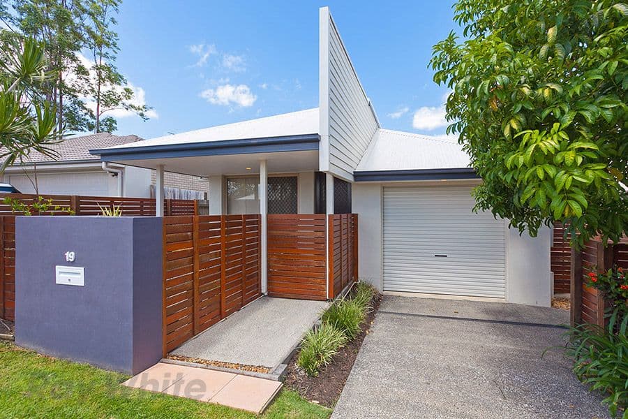 19 Barrington Street, Springfield Lakes QLD 4300, Springfield Lakes - Image 1