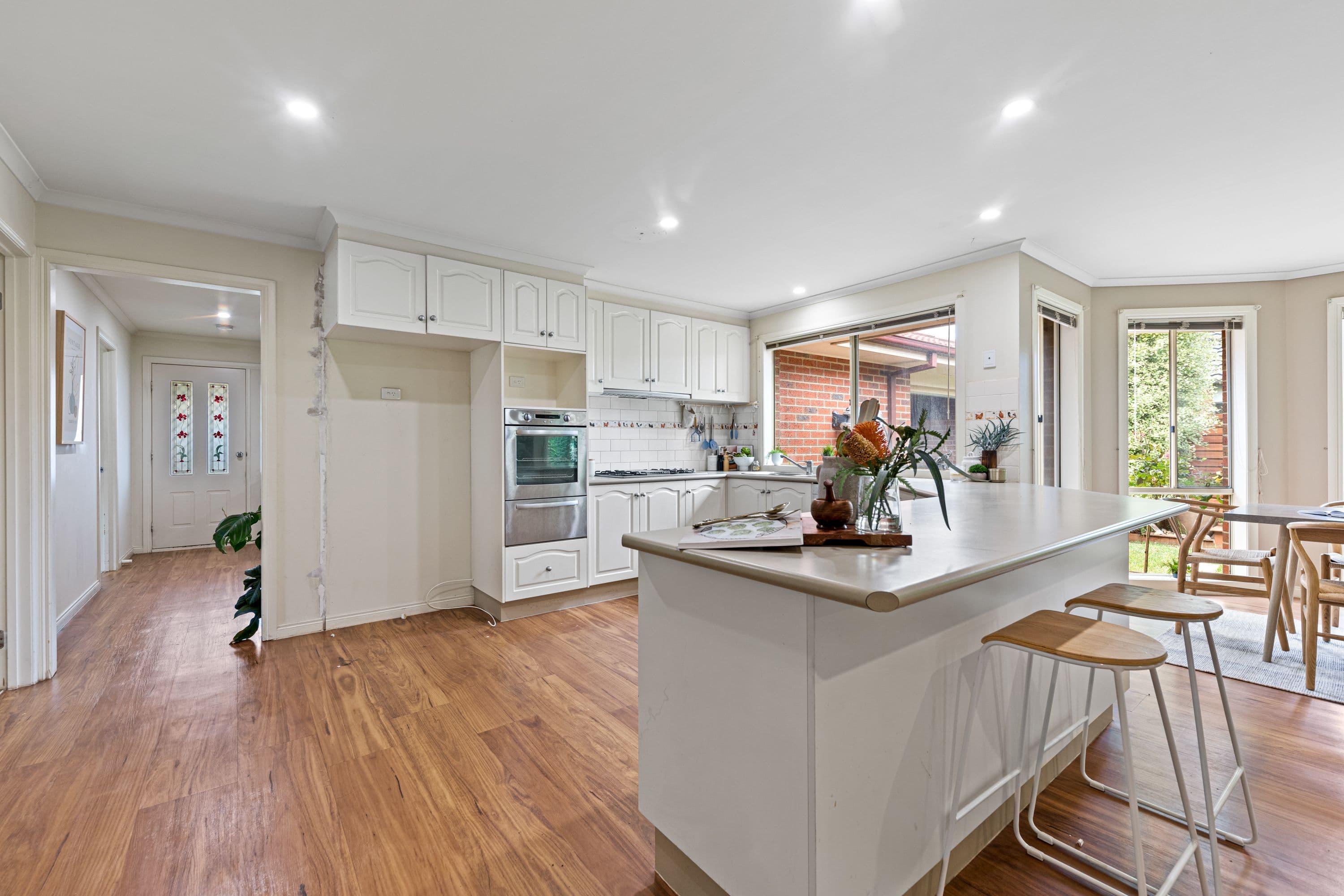 9 Teal Place, Pakenham VIC 3810, Pakenham - Thumbnail 4