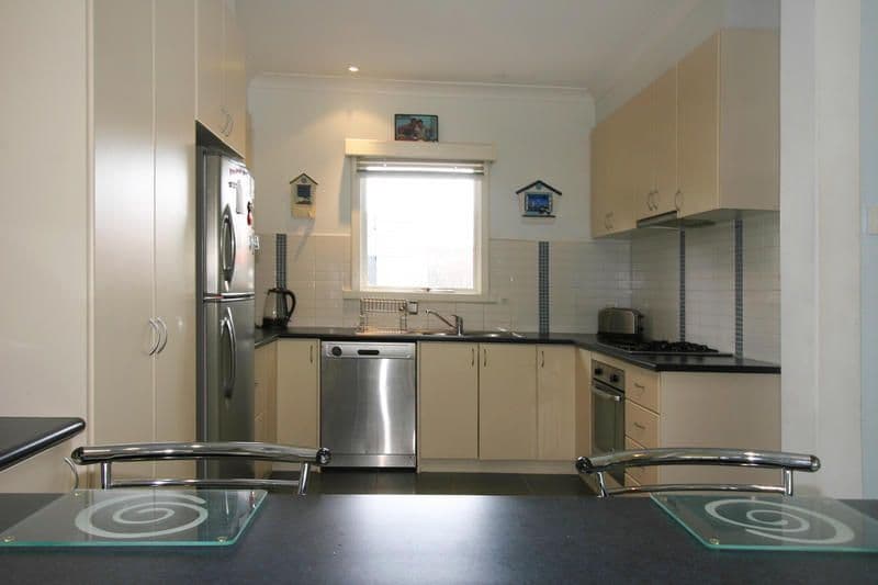 5 Parkin Avenue, CHELTENHAM VIC 3192, Cheltenham - Thumbnail 3