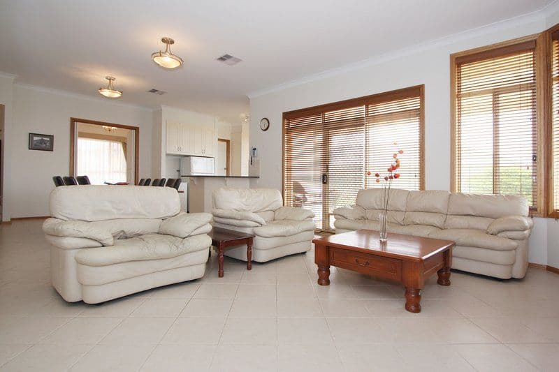 18 Falcon Drive, HEWETT SA 5118, Hewett - Image 1