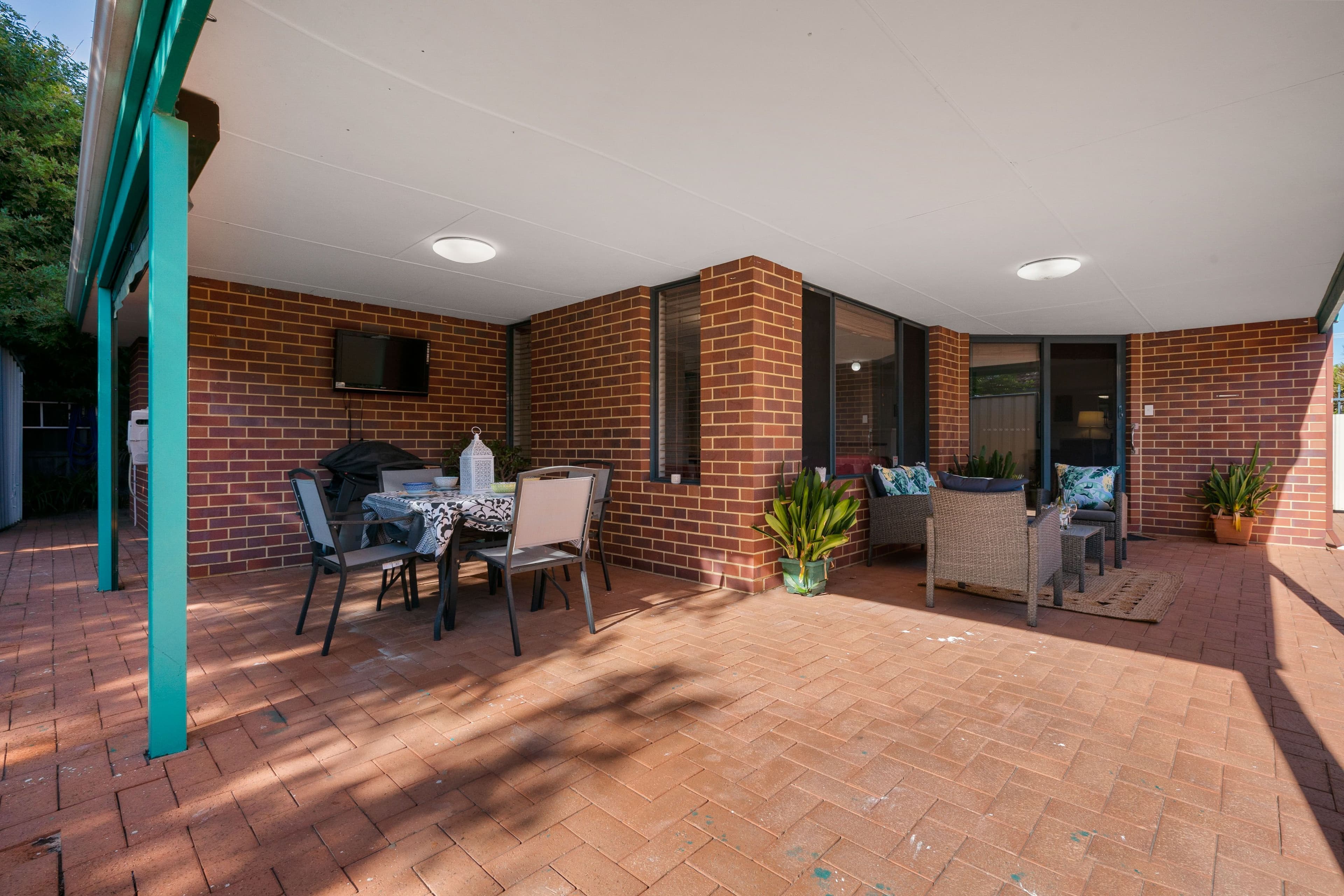 139 Williamson Avenue, Cloverdale WA 6105, Cloverdale - Image 1