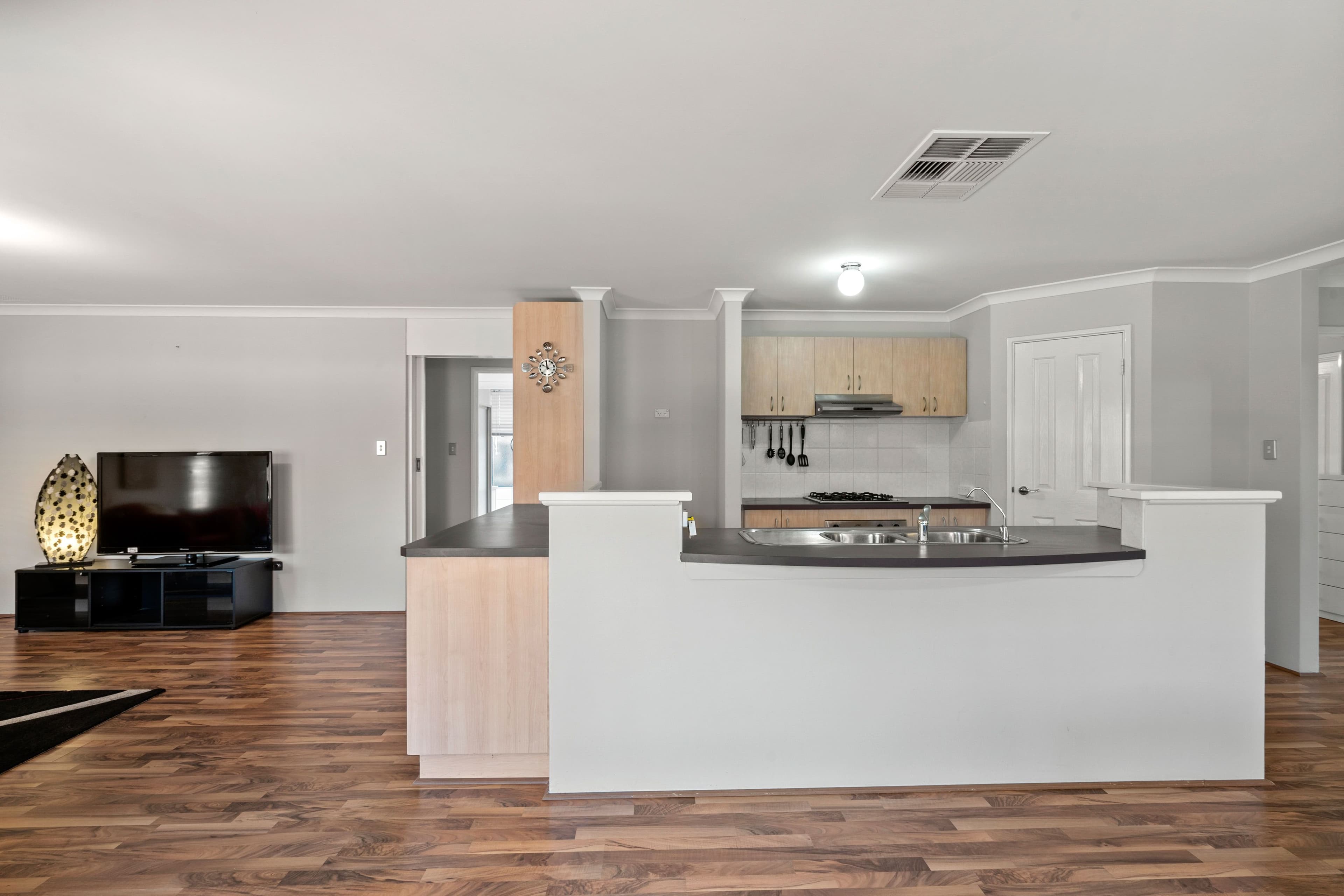 139 Williamson Avenue, Cloverdale WA 6105, Cloverdale - Thumbnail 7