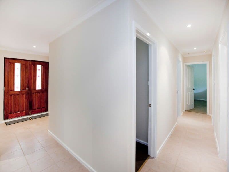 33 Alderhurst Crescent, BAYSWATER WA 6053, Bayswater - Thumbnail 3