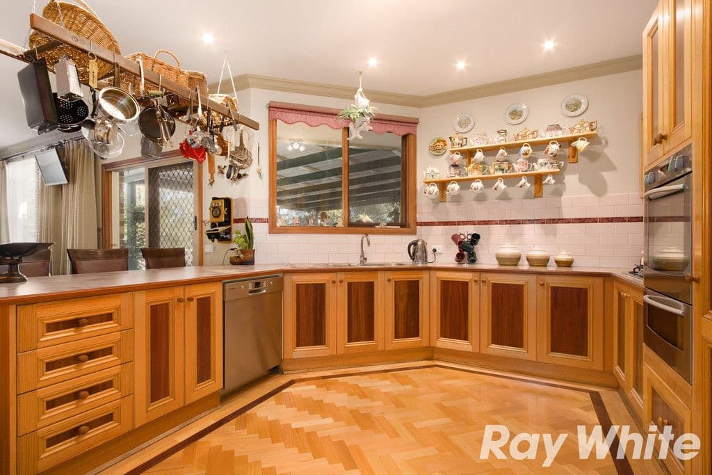 4 McCaffery Rise, Pakenham VIC 3810, Pakenham - Thumbnail 3