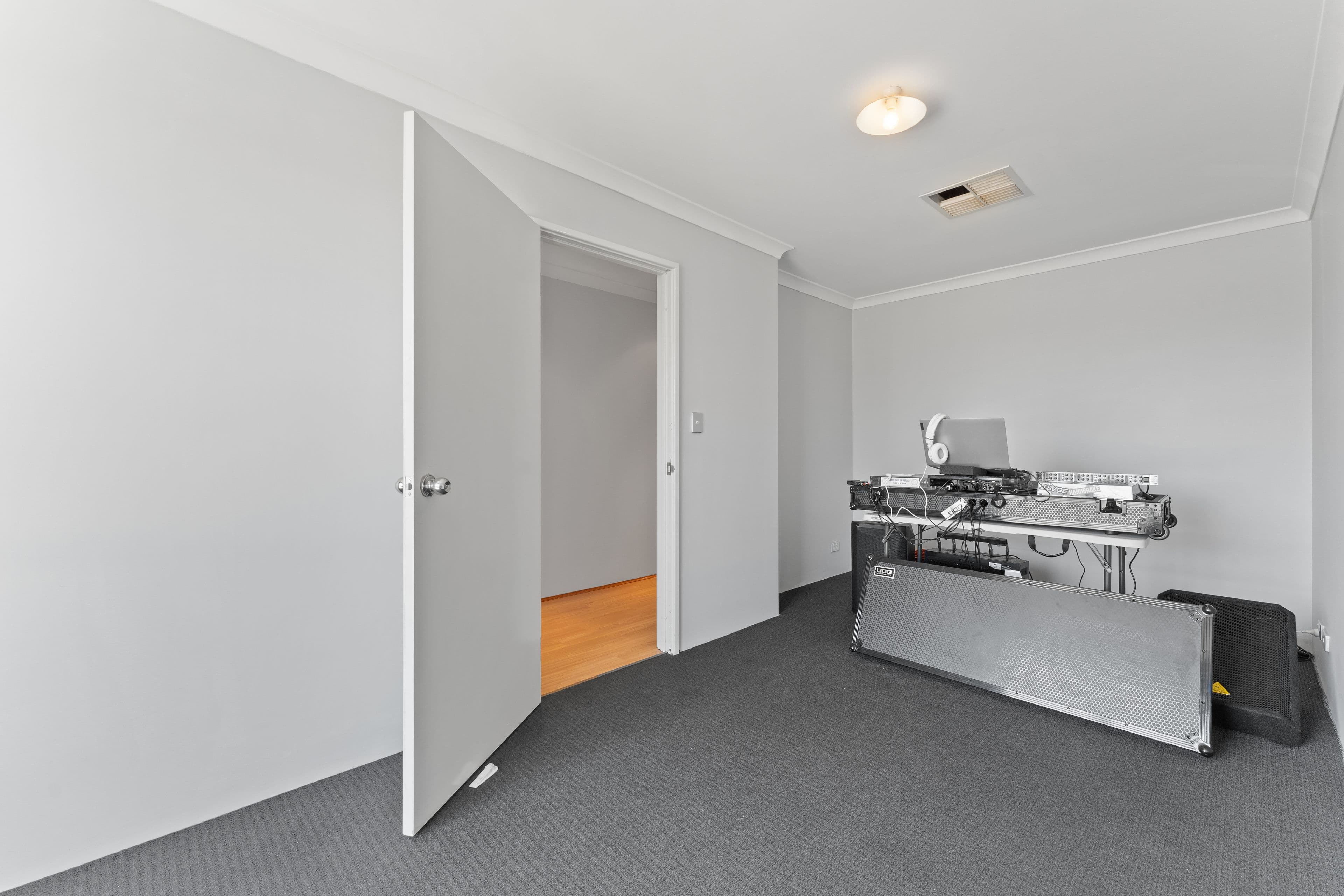 17 Goulburn Road, Baldivis WA 6171, Baldivis - Thumbnail 5