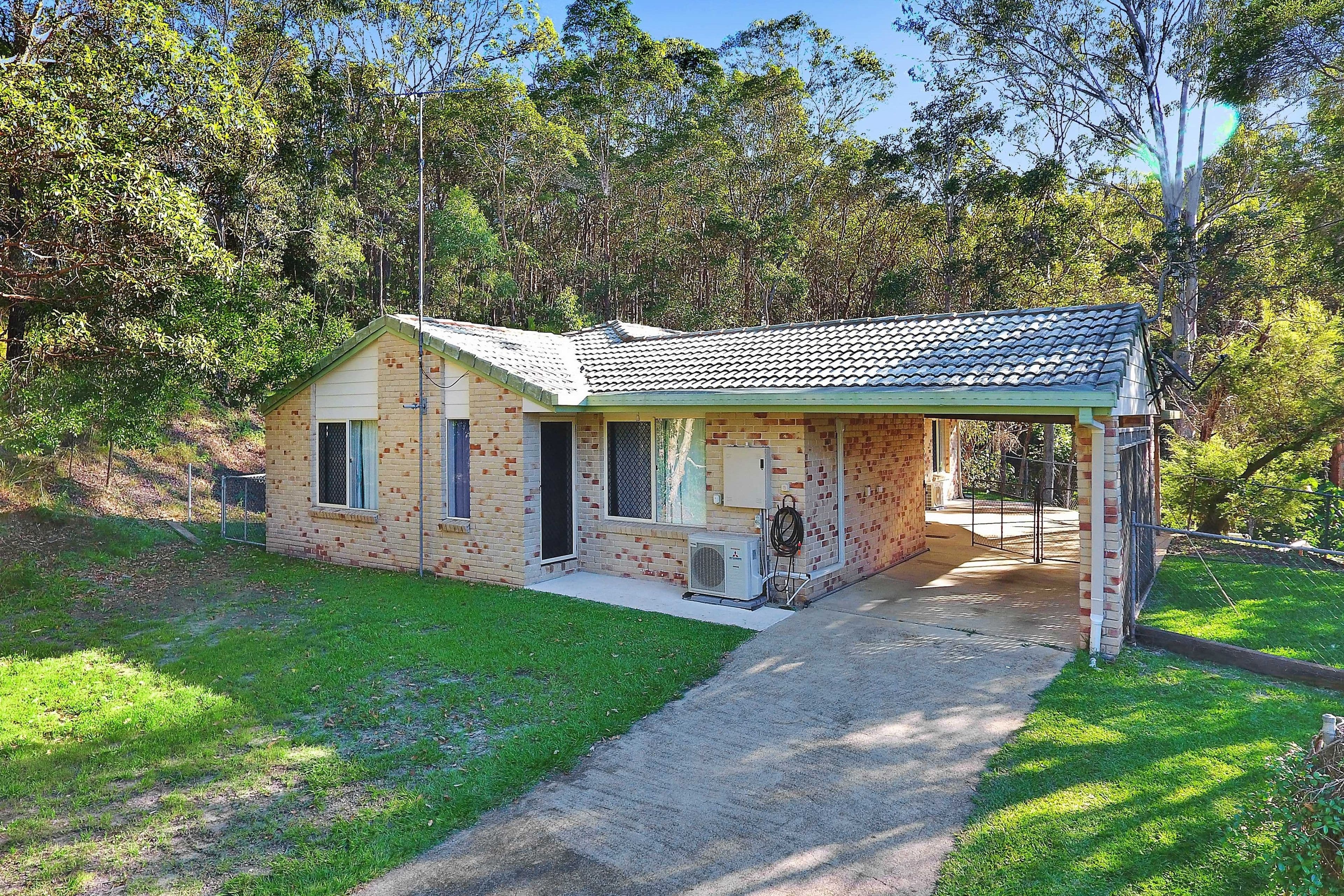 75 Whites Road, Landsborough QLD 4550, Landsborough - Thumbnail 2