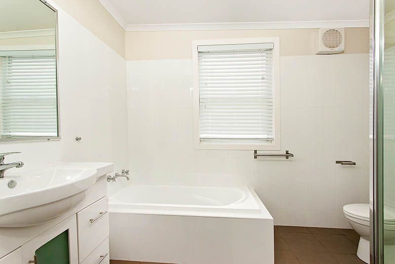 99 Koona Street, ALBION PARK RAIL NSW 2527, Albion Park Rail - Thumbnail 5