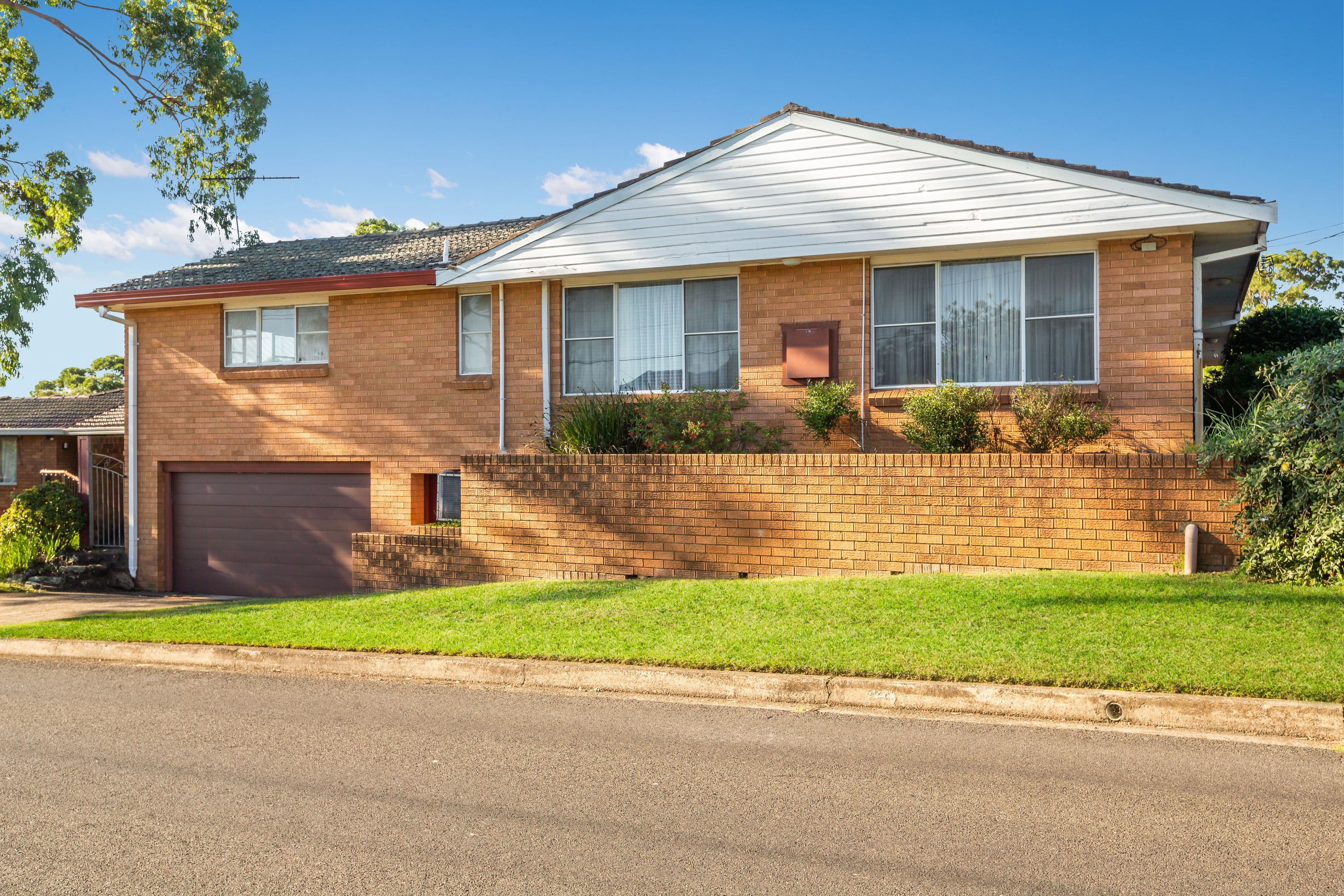 37 Merindah Road, Baulkham Hills - Thumbnail 2