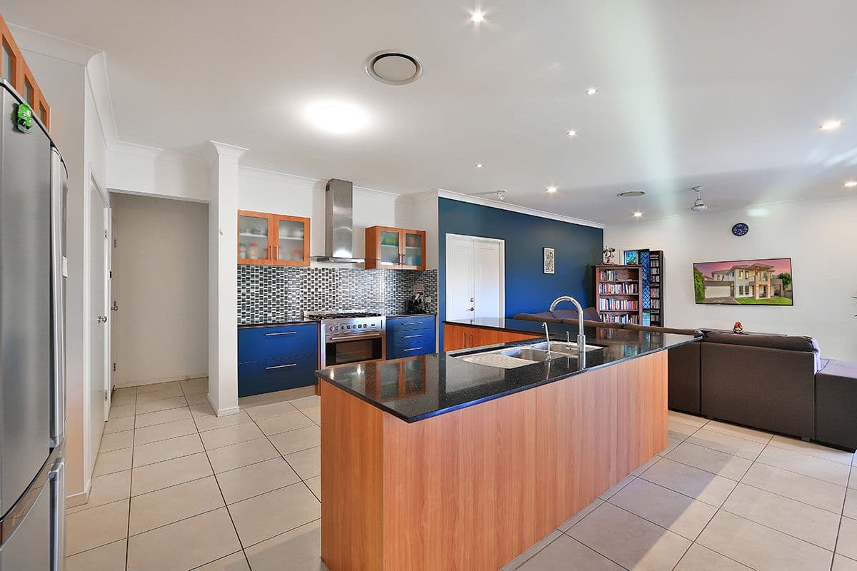 24 Hailey Place, Calamvale QLD 4116, Calamvale - Thumbnail 5