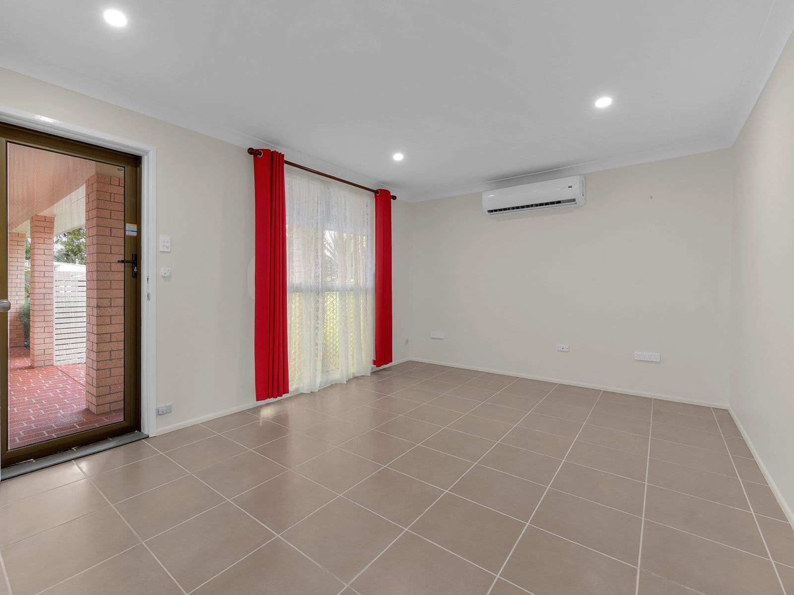 96 Patrea Street, Banyo QLD 4014, Banyo - Thumbnail 4