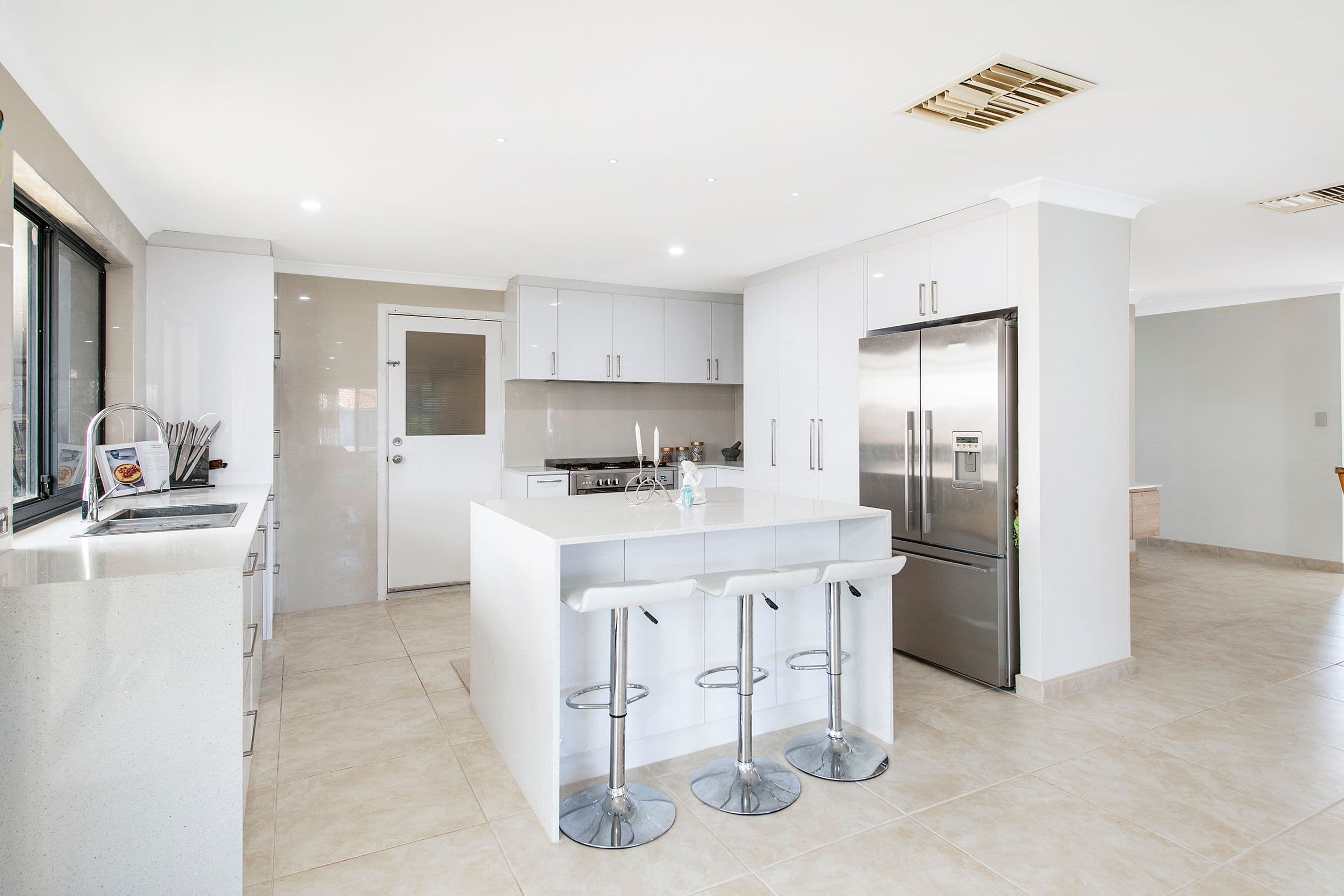 4 Busan Way, Port Kennedy WA 6172, Port Kennedy - Image 1