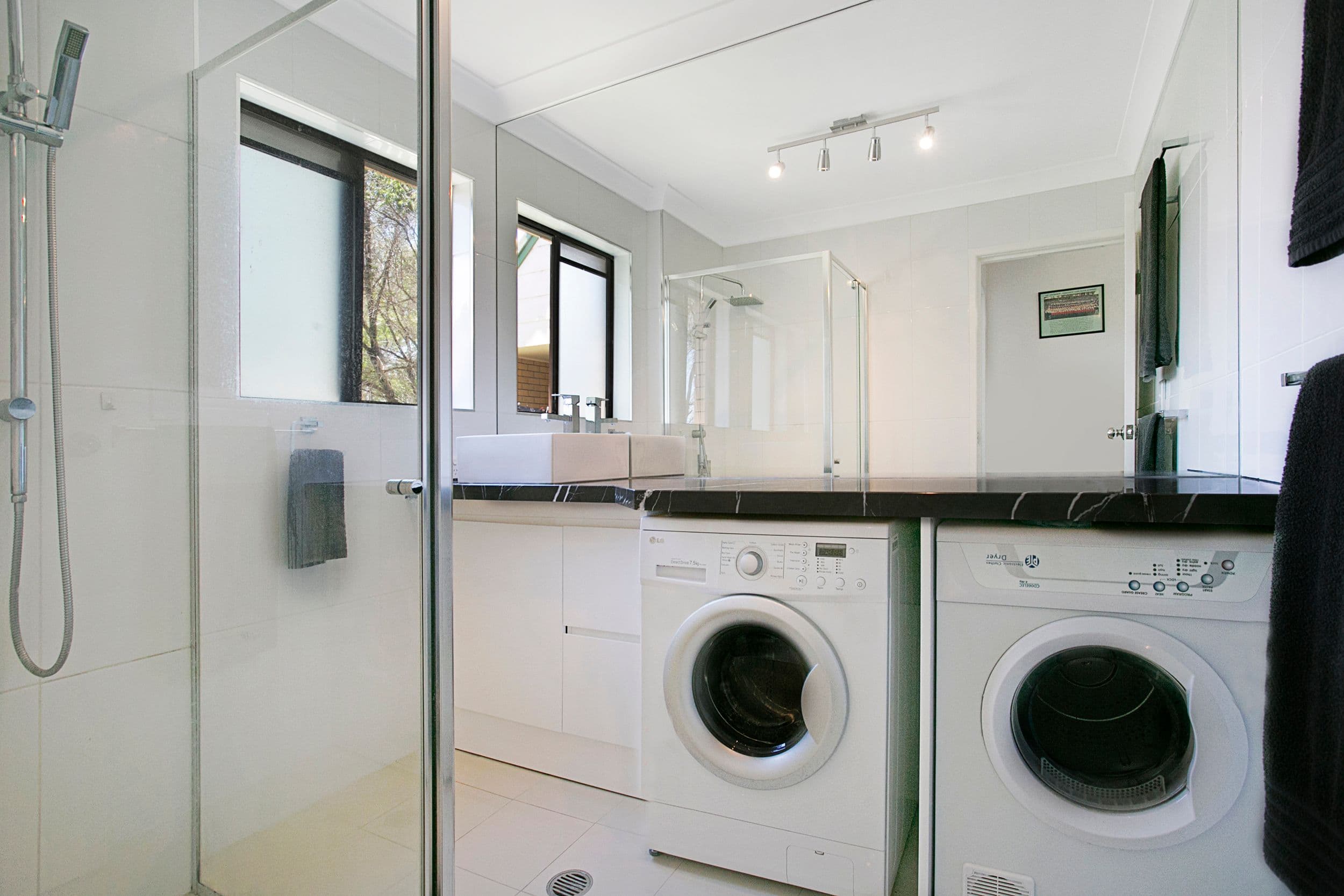 5 'Chablis Court' 54 Oceanic Drive, MERMAID WATERS QLD 4218, Mermaid Waters - Thumbnail 5