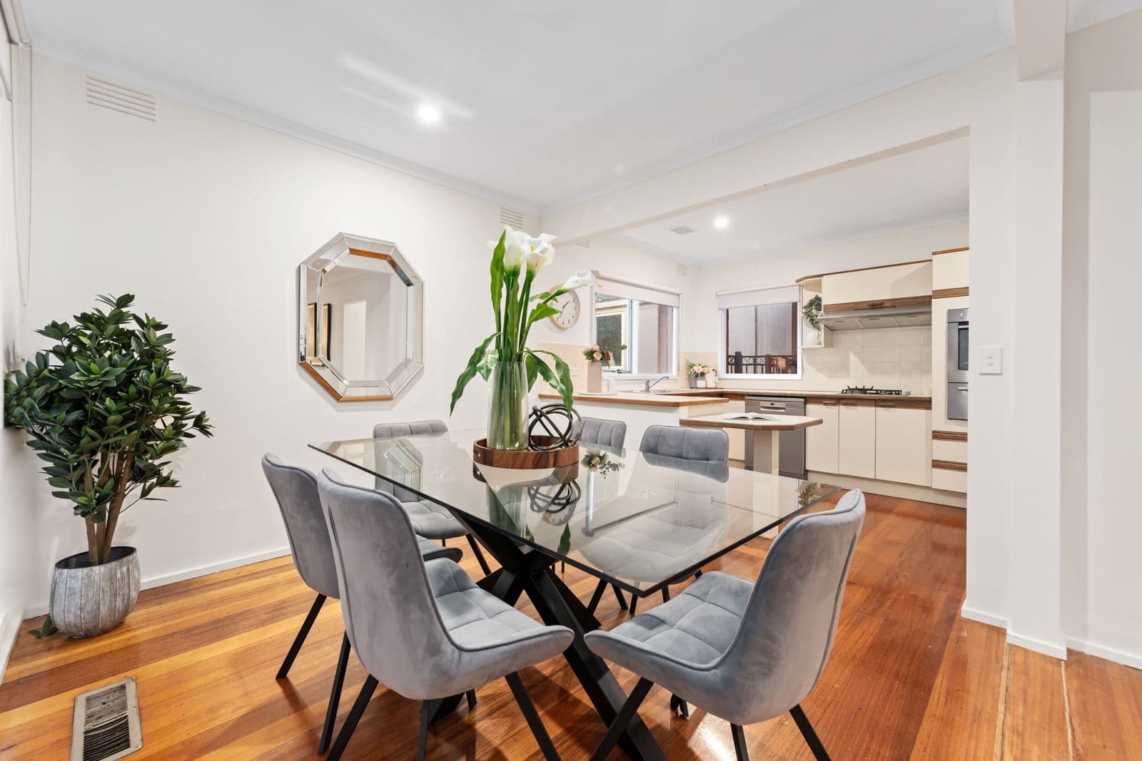 76 Rathmullen Quadrant, Doncaster VIC 3108, Doncaster - Thumbnail 6
