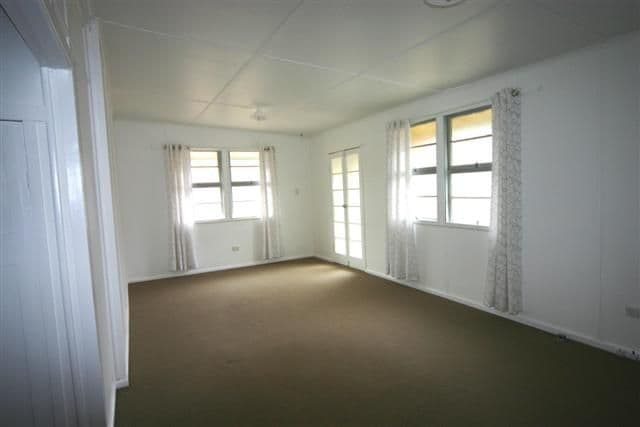 9 Moy, DALBY QLD 4405, Dalby - Thumbnail 2