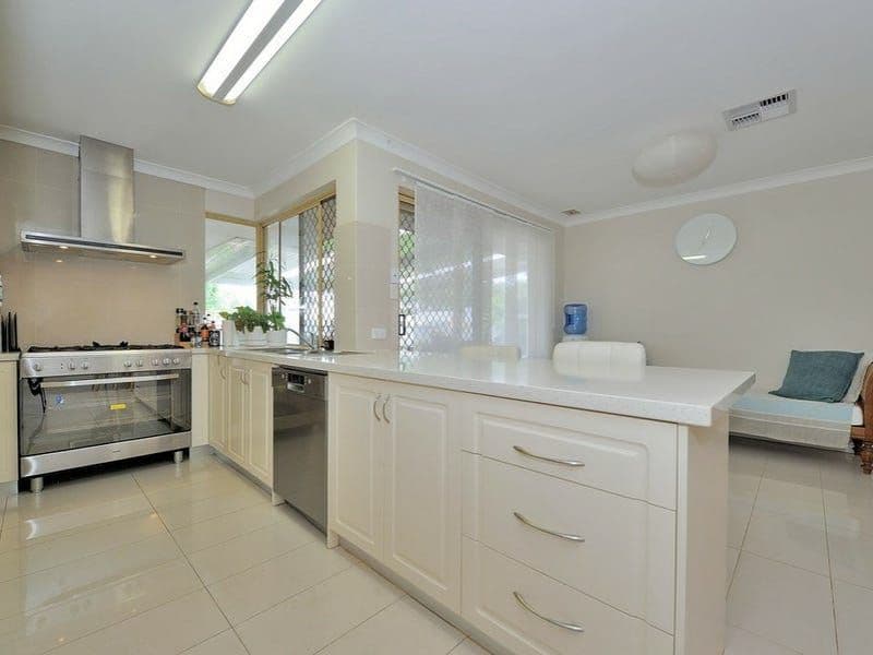 38 Elsfield Way, Bassendean WA 6054, Bassendean - Thumbnail 3