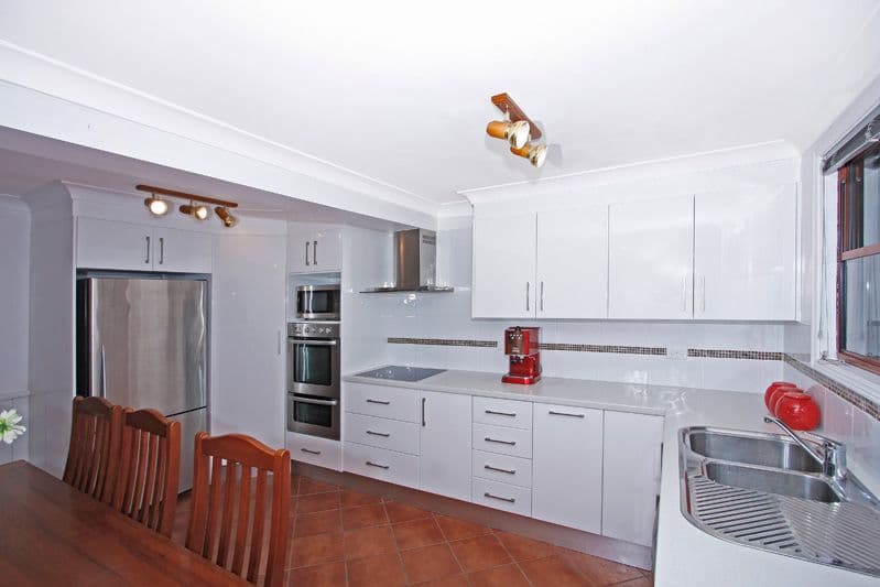 112 Bay Road, BOLTON POINT NSW 2283, Bolton Point - Thumbnail 6