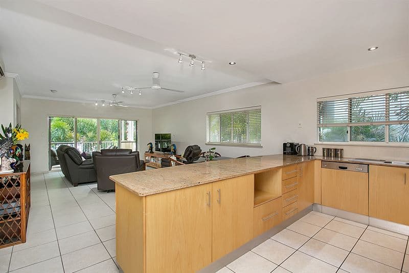 74-77 Arlington Esplanade, CLIFTON BEACH QLD 4879, Clifton Beach - Thumbnail 8