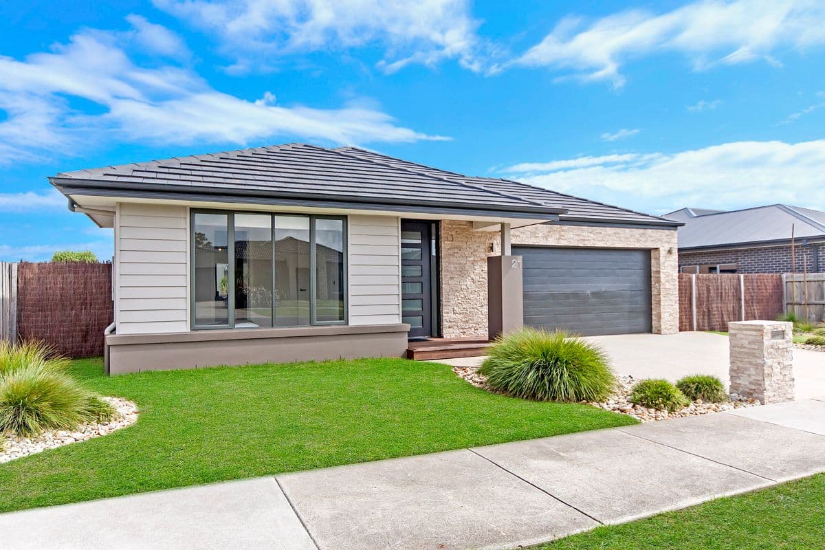 21 Heazlewood Road, Warrnambool VIC 3280, Warrnambool - Image 1