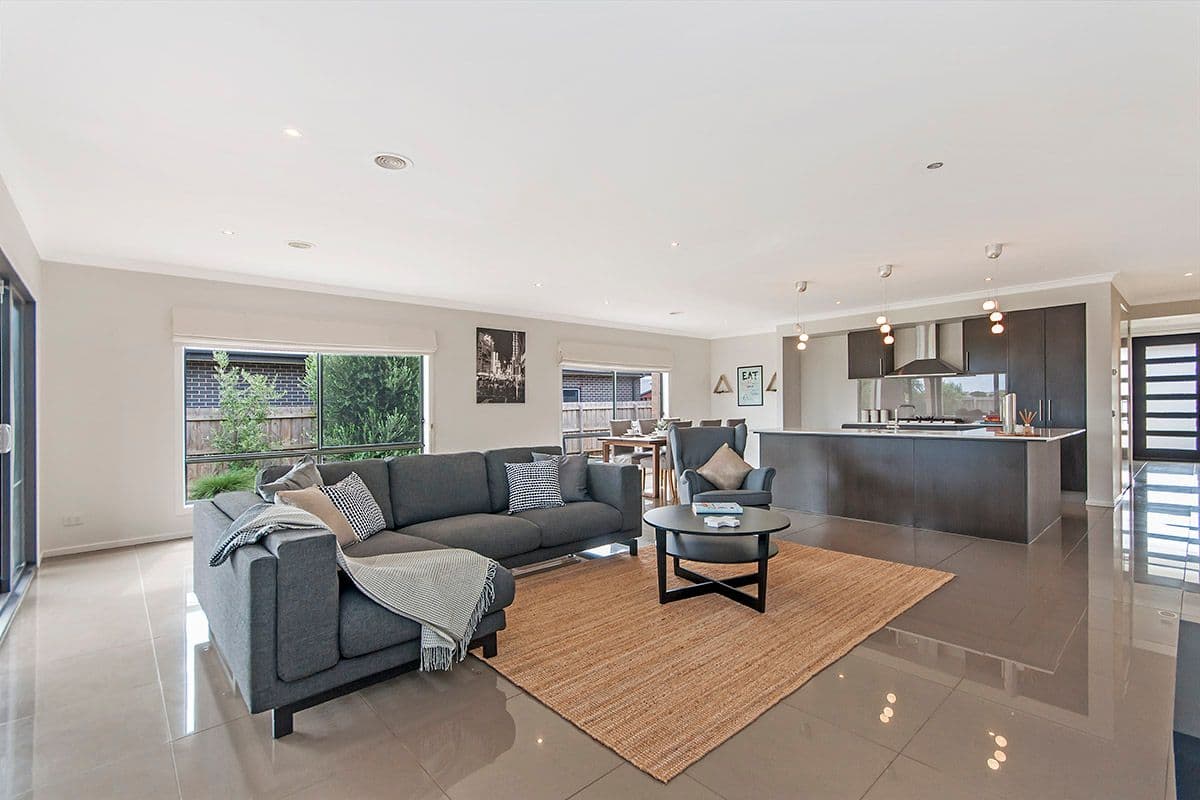 21 Heazlewood Road, Warrnambool VIC 3280, Warrnambool - Thumbnail 2