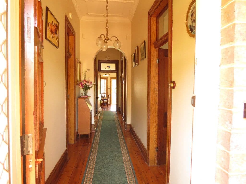 156 Victoria Street, Temora - Image 1