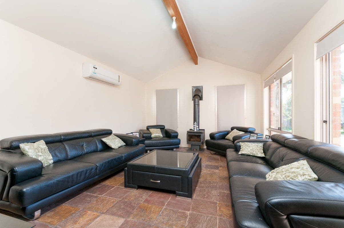 3 Howson Place, ROXBURGH PARK VIC 3064, Roxburgh Park - Thumbnail 3