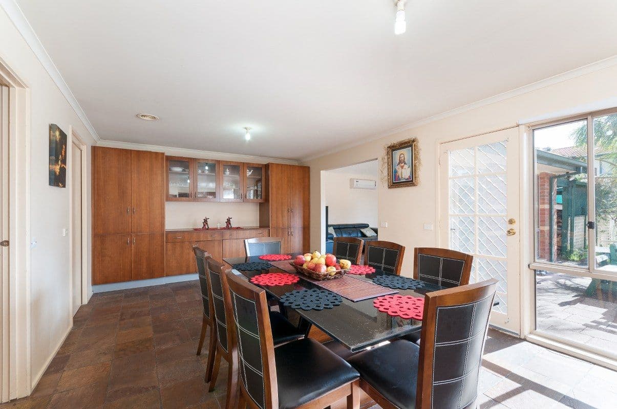 3 Howson Place, ROXBURGH PARK VIC 3064, Roxburgh Park - Thumbnail 4
