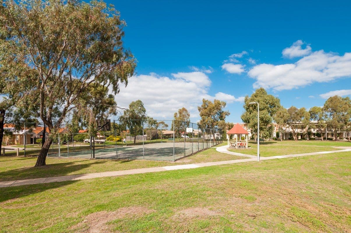 3 Howson Place, ROXBURGH PARK VIC 3064, Roxburgh Park - Thumbnail 8